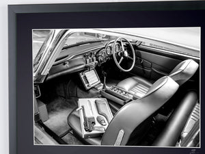 James Bond 007: Goldfinger - Aston Martin DB5 - Interior Bond Gadgets