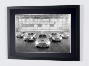 James Bond, Historia del Aston Martin DB5