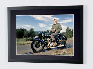 The Great Escape (1963) - Steve McQueen op de set, in een Triumph TR6