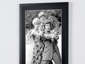 The New Avengers - Classic TV - Joanna Lumley, Gareth Hunt and Patrick Macnee