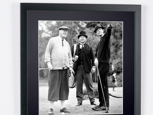 James Bond 007: Goldfinger - Sean Connery (James Bond), Gert Frobe (Goldfinger), and Harold T. Sakata