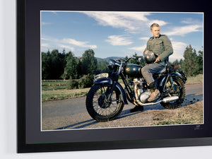 The Great Escape (1963) - Steve McQueen op de set, in een Triumph TR6