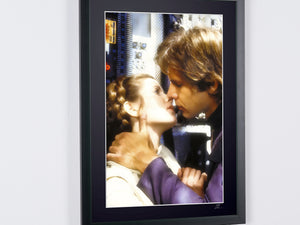 Star Wars Episode V: The Empire Strikes Back - Princess Leia and Han Solo Kiss Scene