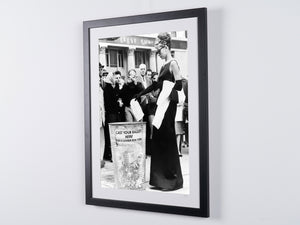  Breakfast at Tiffany's (1961) - Audrey Hepburn as Holly Golightly On Set 