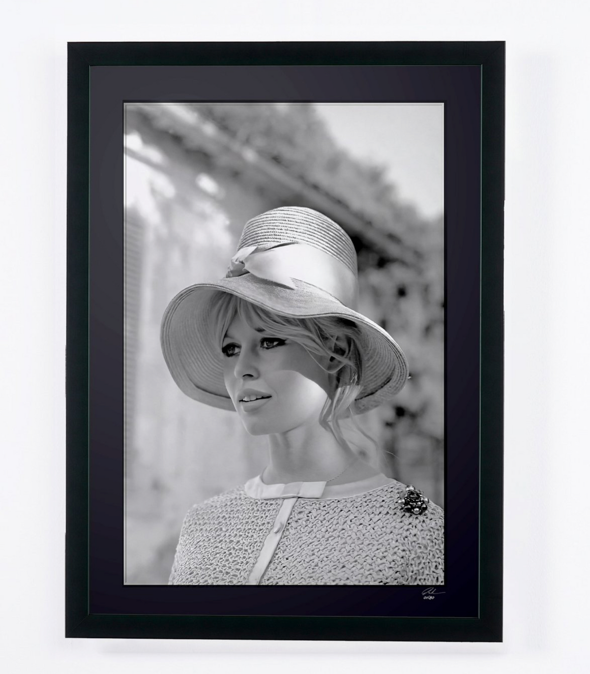 Photographie d’art de Brigitte Bardot dans Brigitte Bardot — Spolète, 1961, encadrée à la main — édition limitée de 30 exemplaires numérotés.