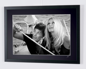  Brigitte Bardot & Alain Delon - Saint-Tropez 1968 - Wooden Frame, 70x50 cm - Original Certificate of Authenticity (COA), Hologram Logo, and QR Code - Photo Frame - Starck Gallery