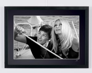  Brigitte Bardot & Alain Delon - Saint-Tropez 1968 - Wooden Frame, 70x50 cm - Original Certificate of Authenticity (COA), Hologram Logo, and QR Code - Photo Frame - Starck Gallery