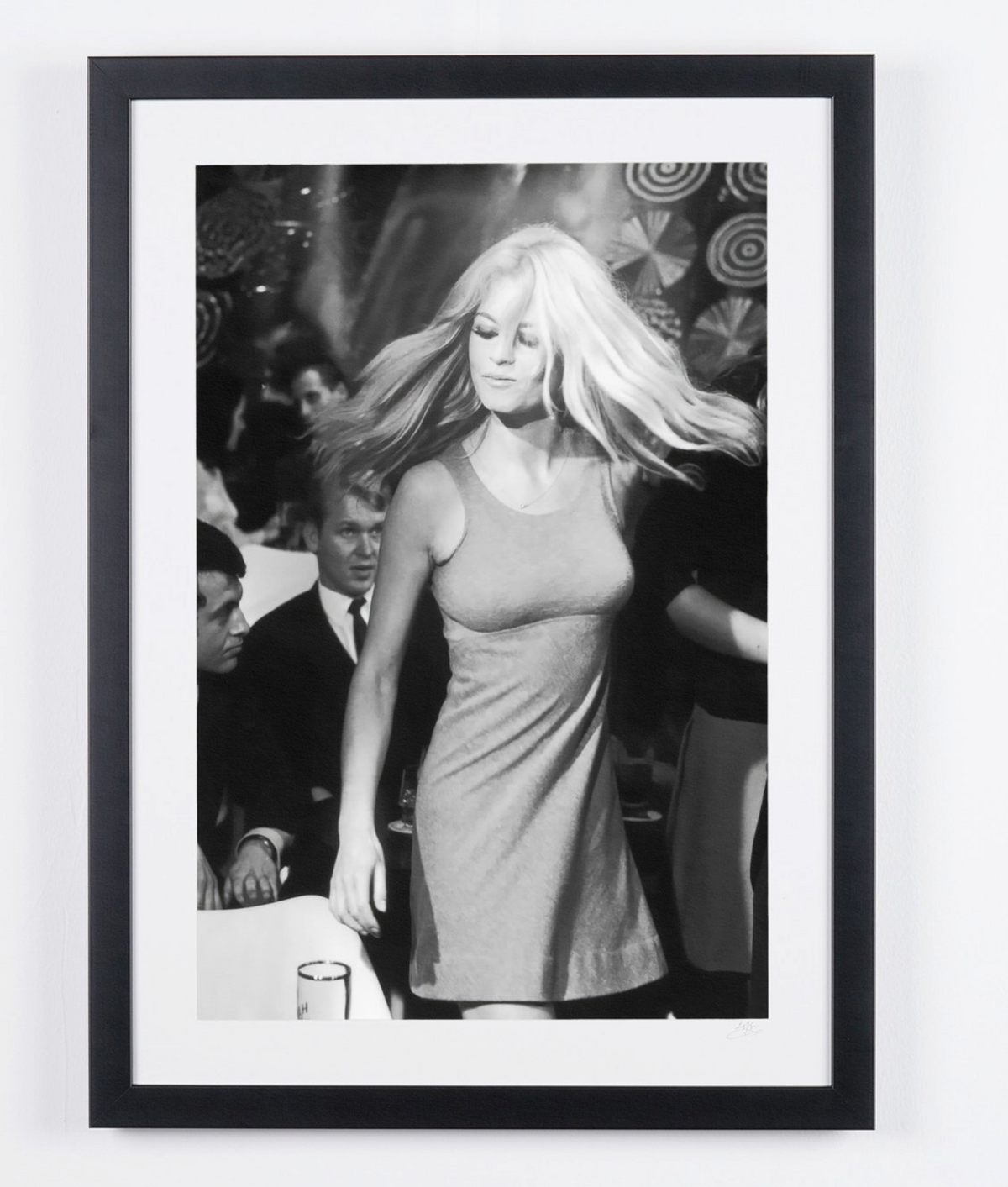 Photographie d’art de Brigitte Bardot dans À cœur joie, encadrée à la main — édition limitée de 30 exemplaires numérotés.