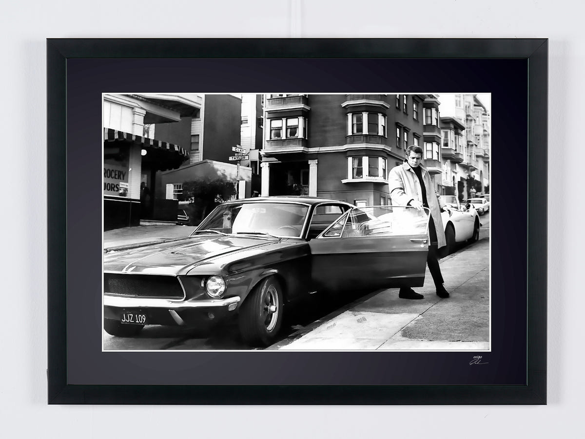 Photographie d’art de Steve McQueen dans Bullitt, encadrée à la main — édition limitée de 30 exemplaires numérotés.