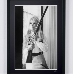 Viva Maria 1965 - Brigitte Bardot Holding Gun