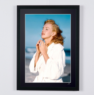 Marilyn Monroe 1949 Beach. The Private Moment Collection - D.Dienes