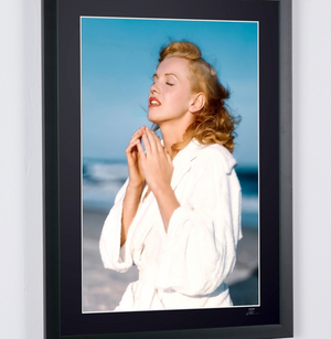 Marilyn Monroe 1949 Beach. The Private Moment Collection - D.Dienes