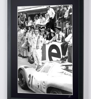 Le Mans 1971 - Steve McQueen & Derek Bell - Houten lijst 70 x 50 cm -2 - - Origineel certificaat (COA), hologramlogo van de uitgever en QR-code