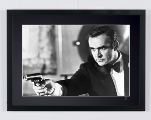 James Bond 007: Diamonds Are Forever (1971) – Sean Connery as James Bond 007 – Wooden Frame, 70 x 50 cm – Original Certificate of Authenticity (COA), Hologram Logo, and QR Code