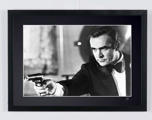 James Bond 007: Diamonds Are Forever (1971) – Sean Connery as James Bond 007 – Wooden Frame, 70 x 50 cm – Original Certificate of Authenticity (COA), Hologram Logo, and QR Code