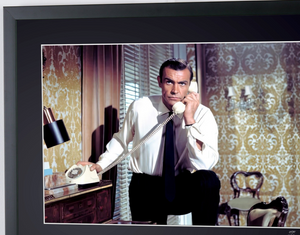 James Bond 007: From Russia with Love - Sean Connery as James Bond 007 - Wooden Framed 70X50 cm -2 - Original Certificate (COA), Hologram Logo Editor and QR Code