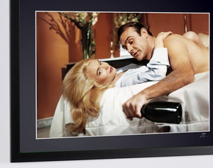 James Bond 007: Goldfinger - Sean Connery & Shirley Eaton on Set