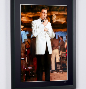 James Bond 007: Goldfinger - Sean Connery in Classic White Tuxedo