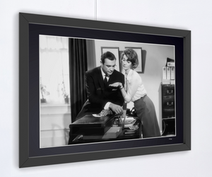 Sir Sean Connery en Lois Maxwell - James Bond 007 Dr. No 1962