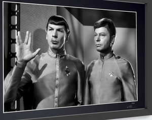 Leonard Nimoy & DeForest Kelley. - Star Trek 1968