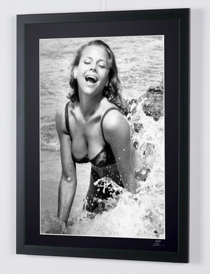 Honor Blackman, 1964