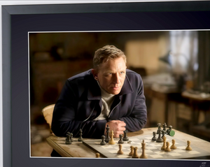 James Bond 007: Spectre, Daniel Craig (James Bond) playing chess