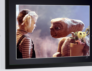 E.T. the Extra-Terrestrial (1982) -9 Gertie (Drew Barrymore) kisses E.T