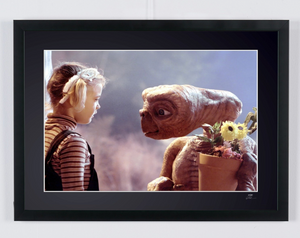 E.T. the Extra-Terrestrial (1982) -9 Gertie (Drew Barrymore) kisses E.T