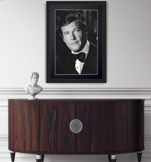 Sir Roger Moore - JAmes Bond 007