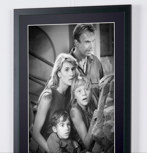 Jurassic Park: Sam Neill y Joseph Mazzello, y las actrices Laura Dern y Ariana Richards.  Enmarcado, 70 x 50 cm