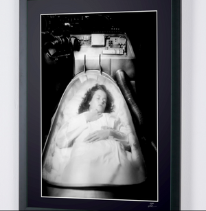 ALIEN 1979 - Sigourney Weaver as Ellen Ripley - Photograph, Luxury Wooden Frame, 70x50 cm