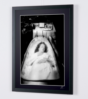 ALIEN 1979 - Sigourney Weaver as Ellen Ripley - Photograph, Luxury Wooden Frame, 70x50 cm