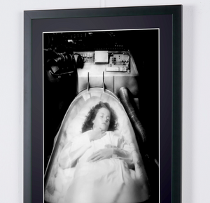 ALIEN 1979 - Sigourney Weaver as Ellen Ripley - Photograph, Luxury Wooden Frame, 70x50 cm
