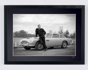 Sean Connery & Aston Martin DB5 - James Bond 007: Goldfinger 1964