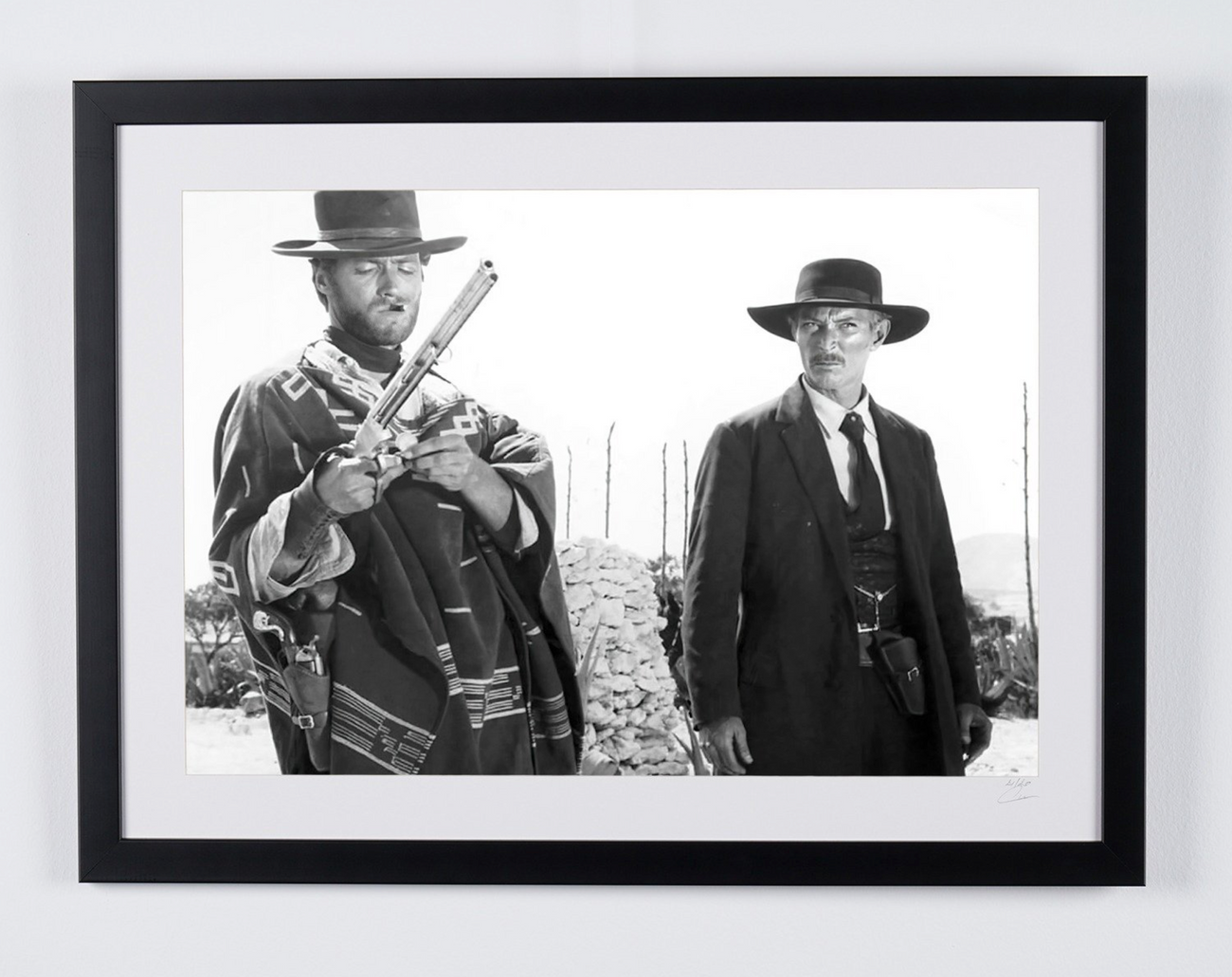 Photographie d’art de Clint Eastwood dans For a Few Dollars More, encadrée à la main — édition limitée de 30 exemplaires numérotés.