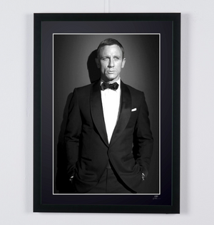 Daniel Craig as James Bond 007 — framed cinema photograph, Fine Art print