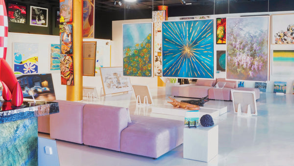 Galerie d'art Starck Gallery, espace d'exposition de 880 m² à Elche, Alicante, Costa Blanca