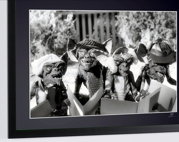 Gremlins (1984) — the Christmas carolling scene (3)