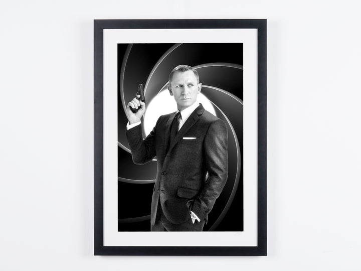 Daniel Craig como James Bond — ante el gun barrel