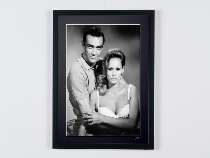 Dr. No — retrato de Bond y Honey Ryder