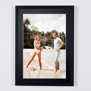  James Bond 007: Dr. No, Sean Connery & Ursula on the beach 1962 - Cadre Photo- Starck Gallery