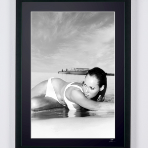  James Bond 007: Dr. No, Ursula Andress on Promo shot 1962 - Cadre Photo- Starck Gallery