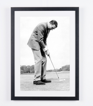  James Bond 007: Goldfinger - Sean Connery Playing Golf 