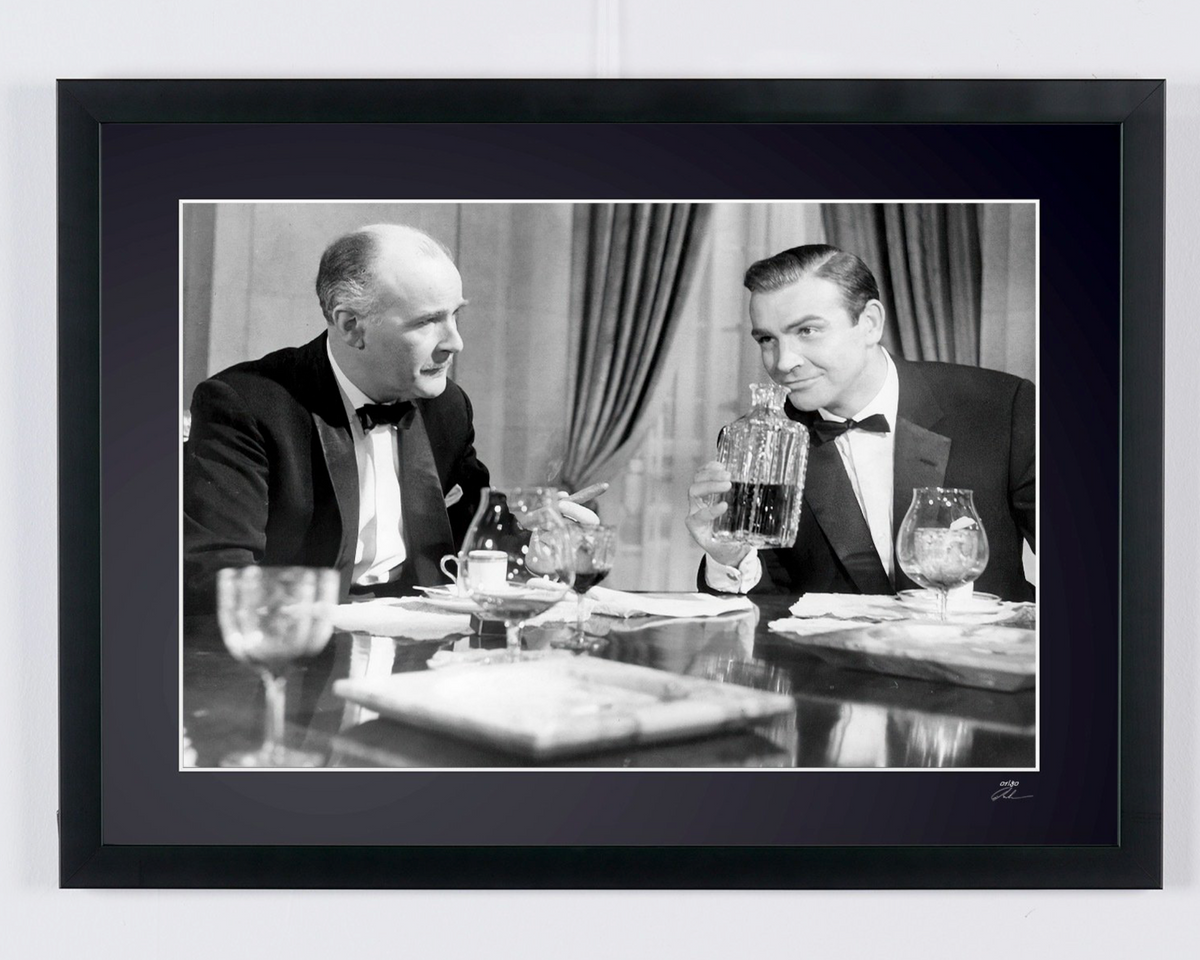 Kunstfoto van Sean Connery in Goldfinger, met de hand ingelijst — gelimiteerde oplage van 30 genummerde exemplaren.