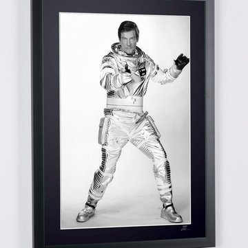 Roger Moore (4)