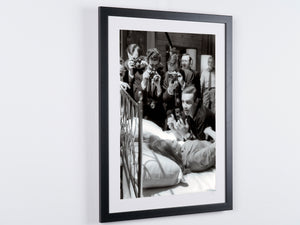  James Bond 007: Thunderball - Luciana Paluzzi as Fiona pose for Press Photographers 1965 