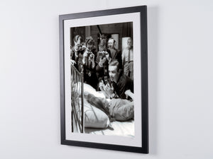  James Bond 007: Thunderball - Luciana Paluzzi as Fiona pose for Press Photographers 1965 