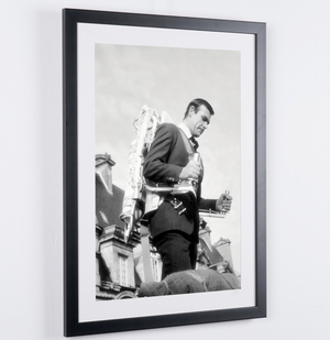  James Bond 007: Thunderball - Sean Connery as James Bond 007 on his Jet Pack 