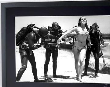 Martine Beswick (4)