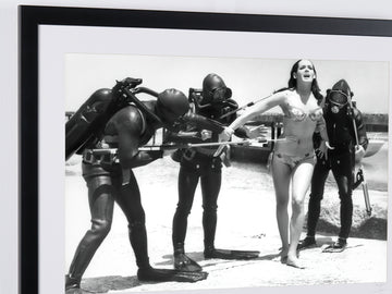 Martine Beswick (7)